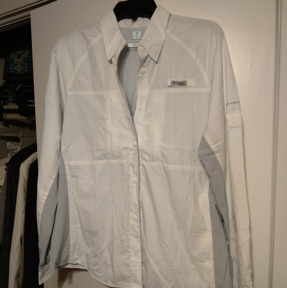 Shirt - Picture 2 of 5